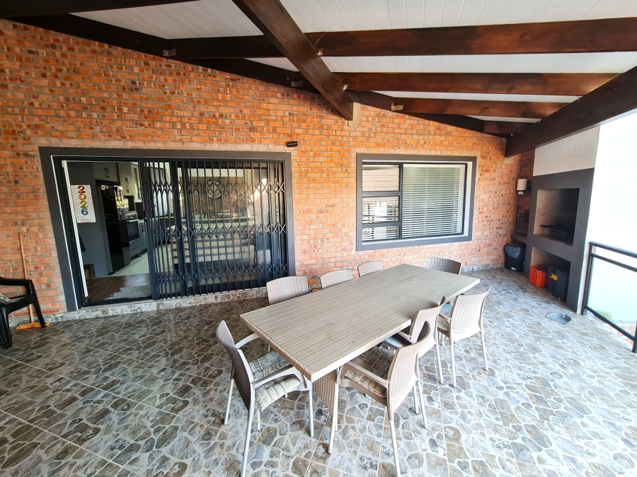 4 Bedroom Property for Sale in Noorsekloof Eastern Cape